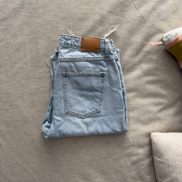 Avec Les Filles Light Wash Distressed Split Seam Jeans | Anthropologie | Size 29 - Picture 2 of 13